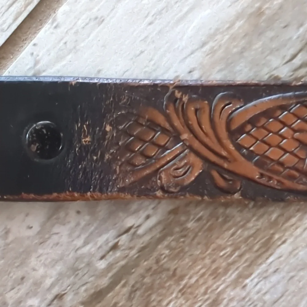 Vintage Hand Tooled Leather Texas Souvenir Belt Alamo Lone Star Flag 32